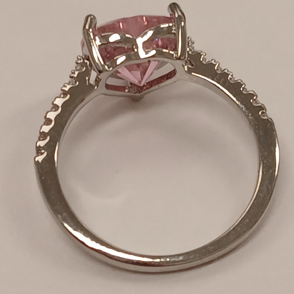 Nwot Heart-Shaped Pink Stone 18k White Gold Plated Valentines Ring Size 6 - Picture 6 of 8